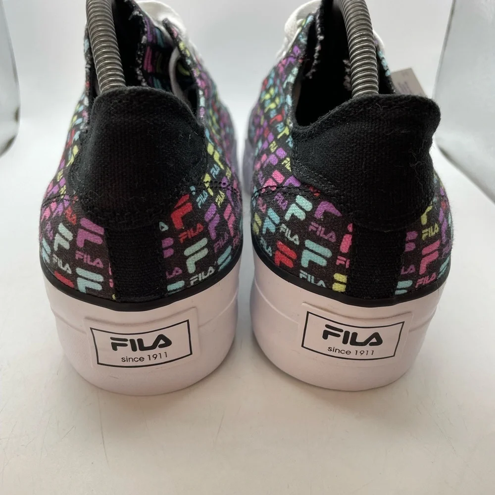 NEW! Fila platform women’s multicolor sneakers size 11